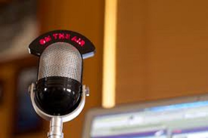 100 anni del primo programma radiofonico