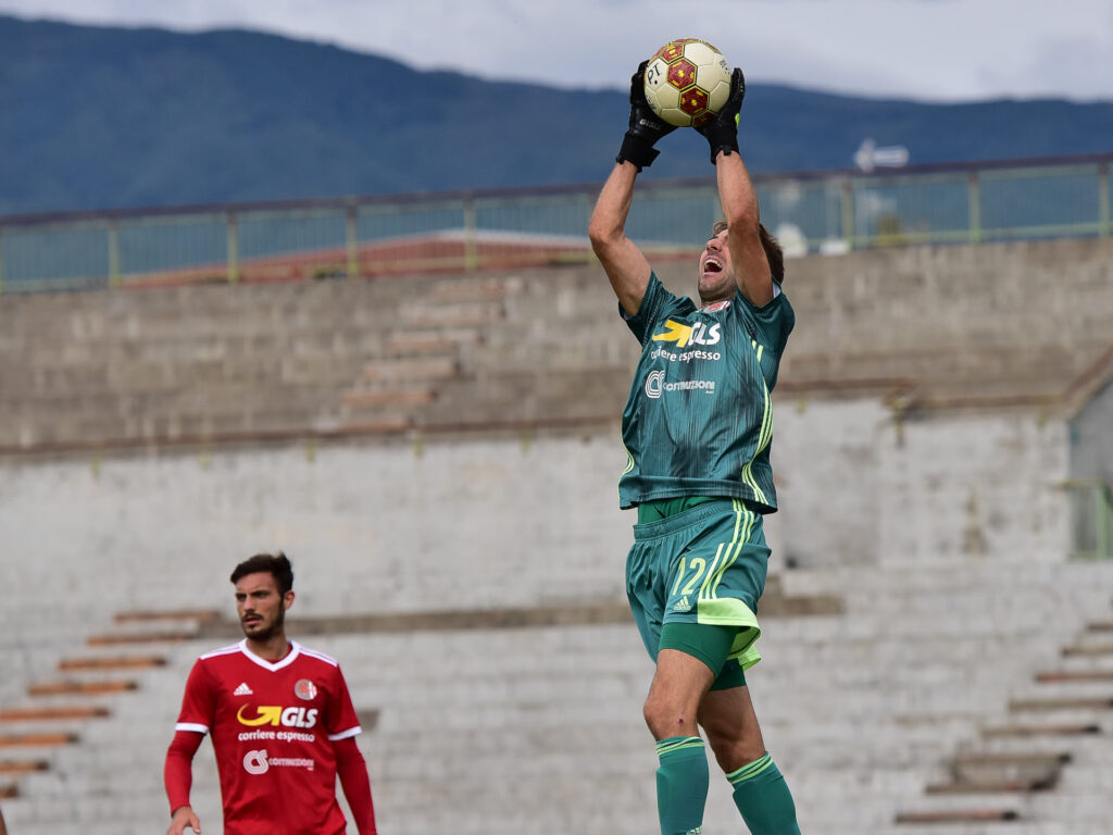 Pisseri, portiere dell'Alessandria, in azione nella prima partita della Serie C 2020/21 contro la Pistoiese