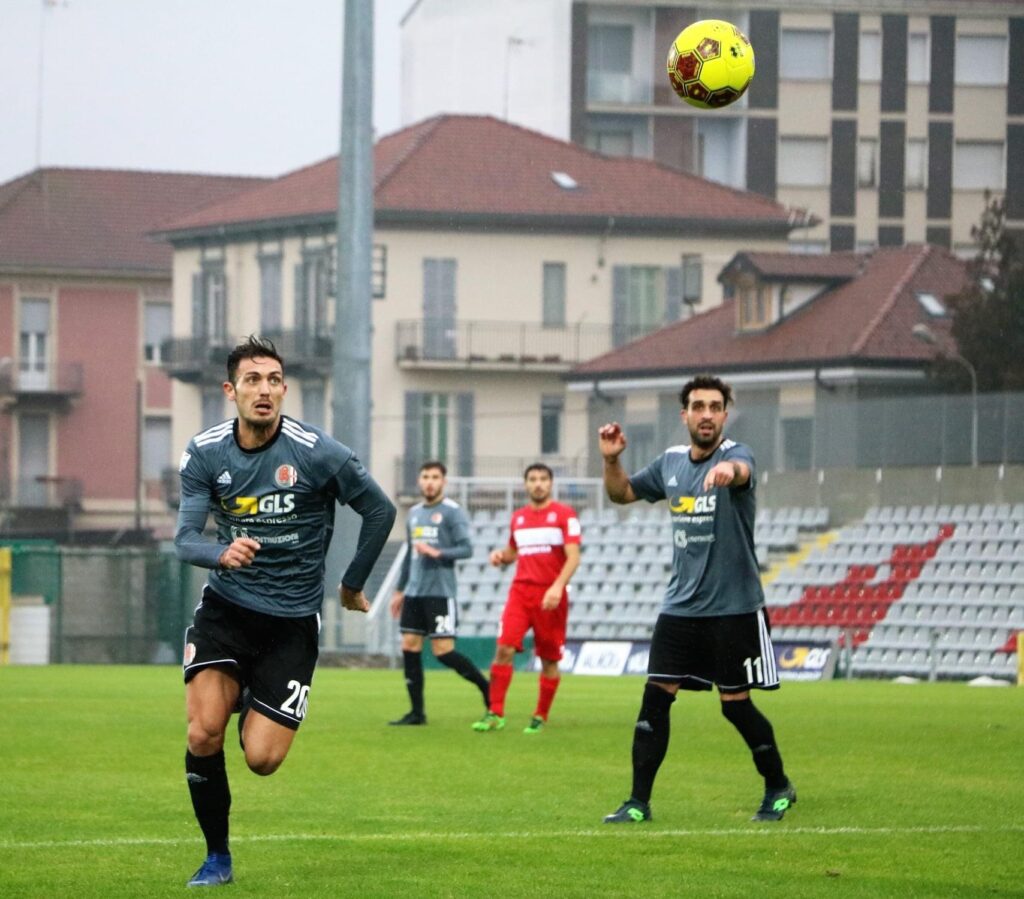 Blondett e Arrighini, dell'Alessandria Calcio, in azione durante la partita contro la Pro Sesto del 20 dicembre 2020